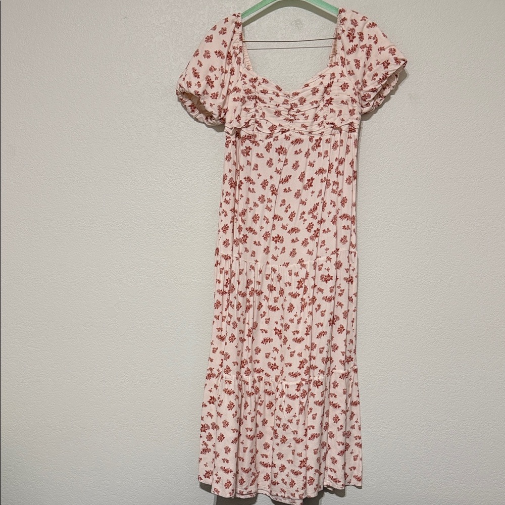 KIRIOUS Los Angeles midi dress cinched short sleeves floral Milkmaid Cream